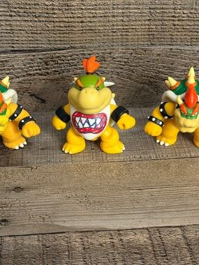 Super Mario Bros. 2 Bowser & Bowser Jr. Figures